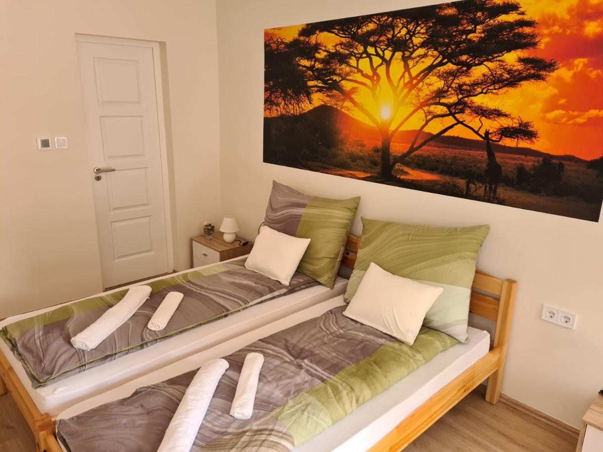 Napfény Apartman Makó Exterior foto